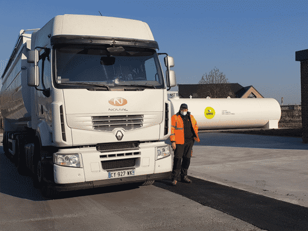 Camion Novial Oleo 100
